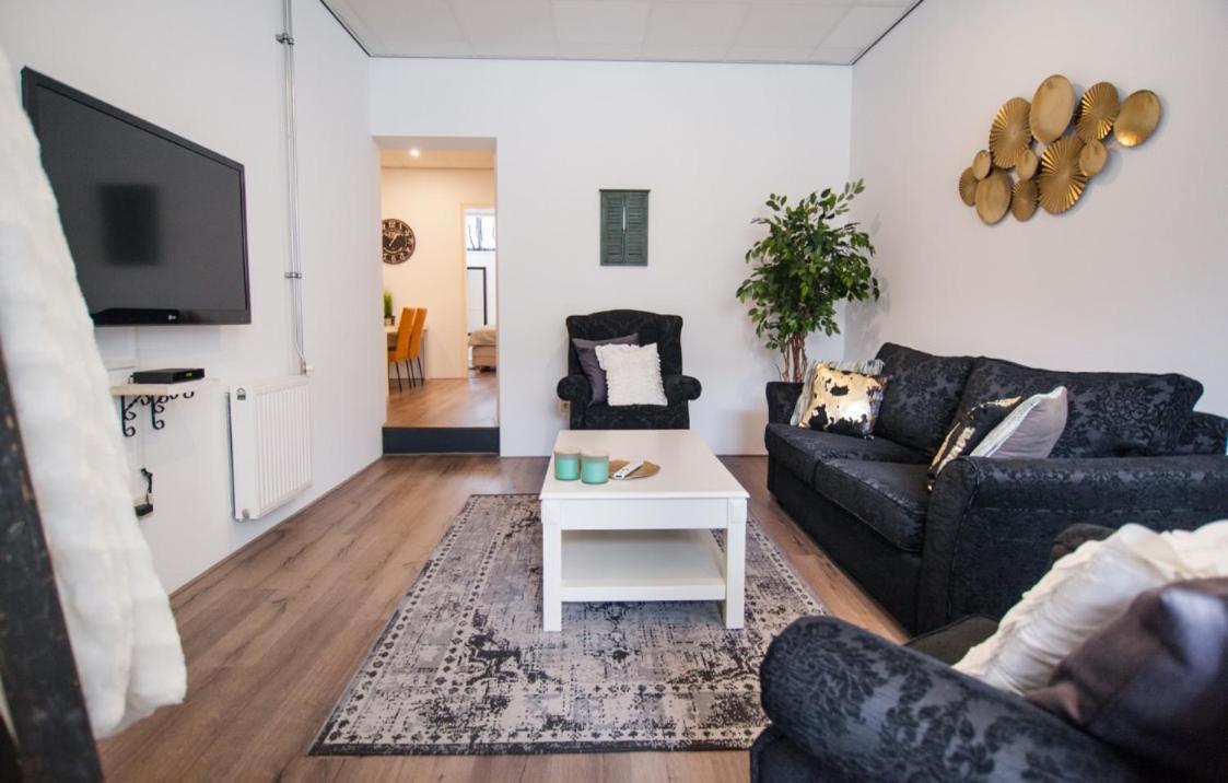 Luxurious Two Bedroom Apartment A Kwartier Center Гронинген Экстерьер фото
